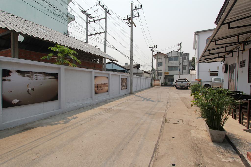 Zzhouse Hotel Chiang Mai Bagian luar foto