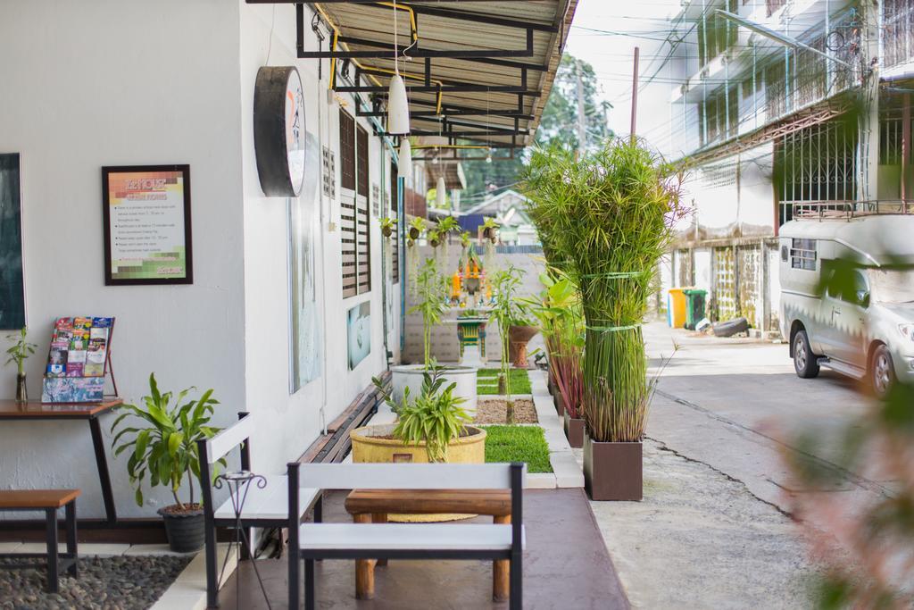 Zzhouse Hotel Chiang Mai Bagian luar foto