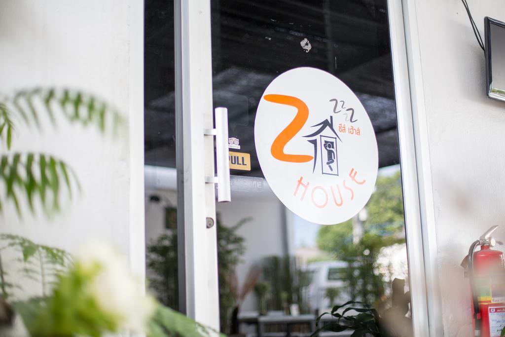 Zzhouse Hotel Chiang Mai Bagian luar foto