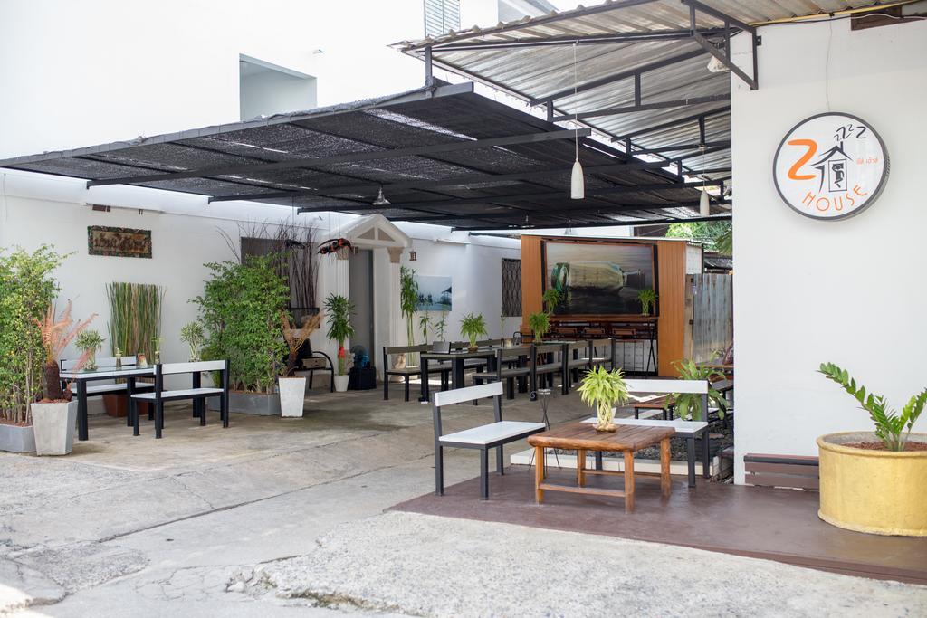 Zzhouse Hotel Chiang Mai Bagian luar foto