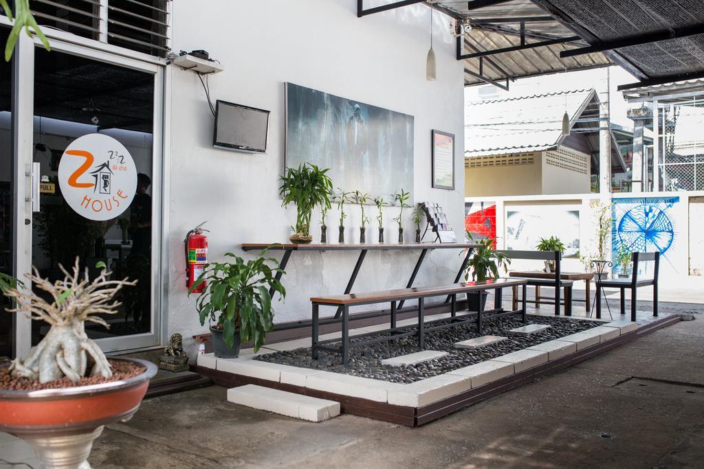 Zzhouse Hotel Chiang Mai Bagian luar foto