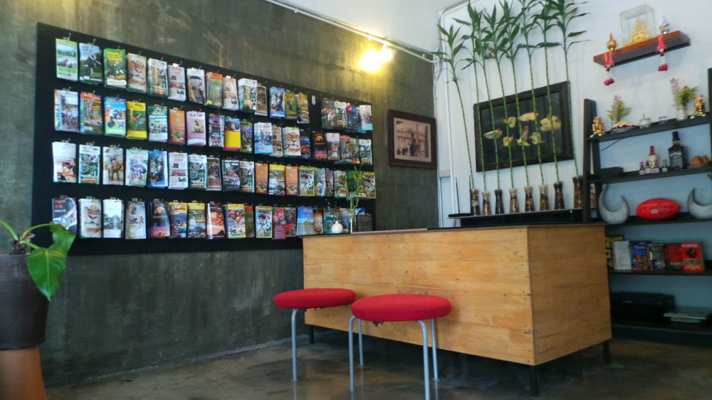 Zzhouse Hotel Chiang Mai Bagian luar foto