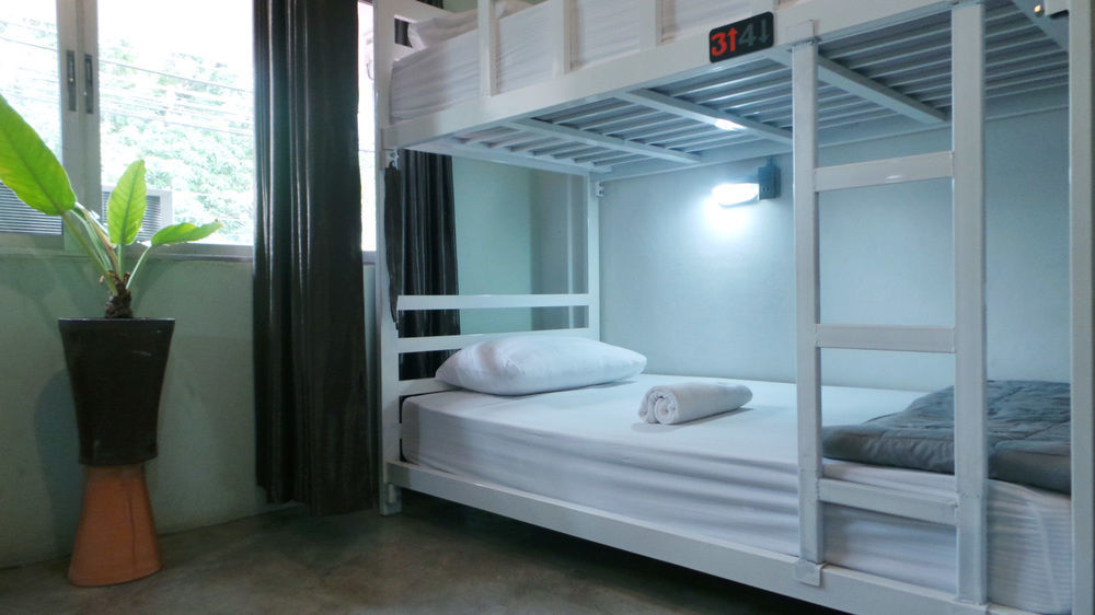 Zzhouse Hotel Chiang Mai Bagian luar foto